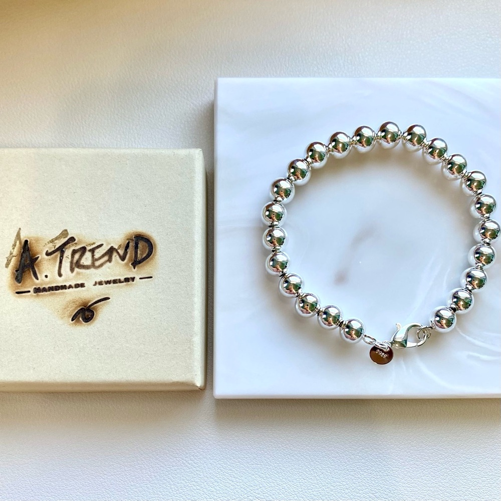 Sterling Silver 8mm Beaded Bracelet - Shiny Silver Women’s Bracelet - Picture 2 of 4